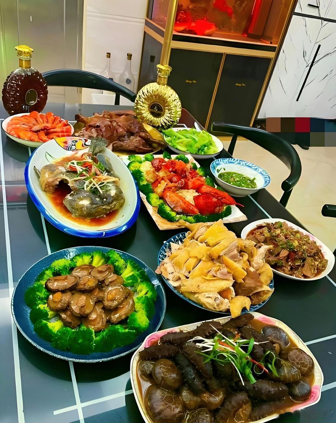 第一张是前妻做的，第二张是现在的老婆做的，这两张图说明了什么😥 