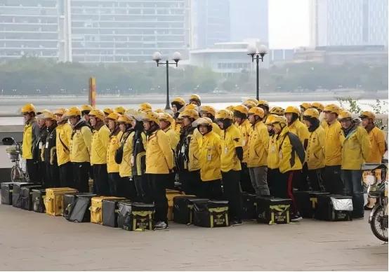 这波操作真的太给力了！

最近宁波好多开餐馆的老板都做了个大胆决定——把外卖平台