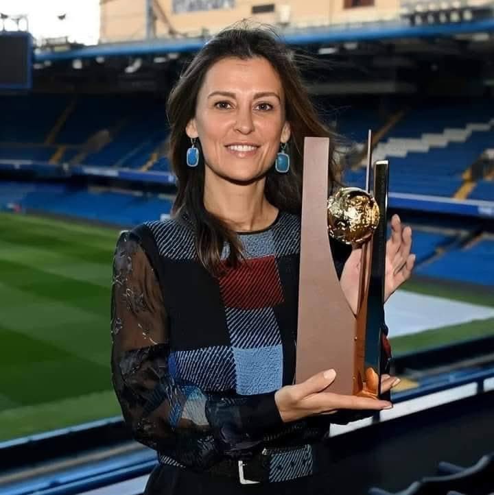 马丽娜最近在考虑成为一名足球经纪人Former Chelsea director