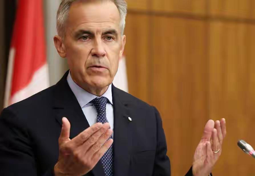 美国的第一大跟班加拿大，说要加强和中国的关系。
在被美国强征10%的关税、并终止