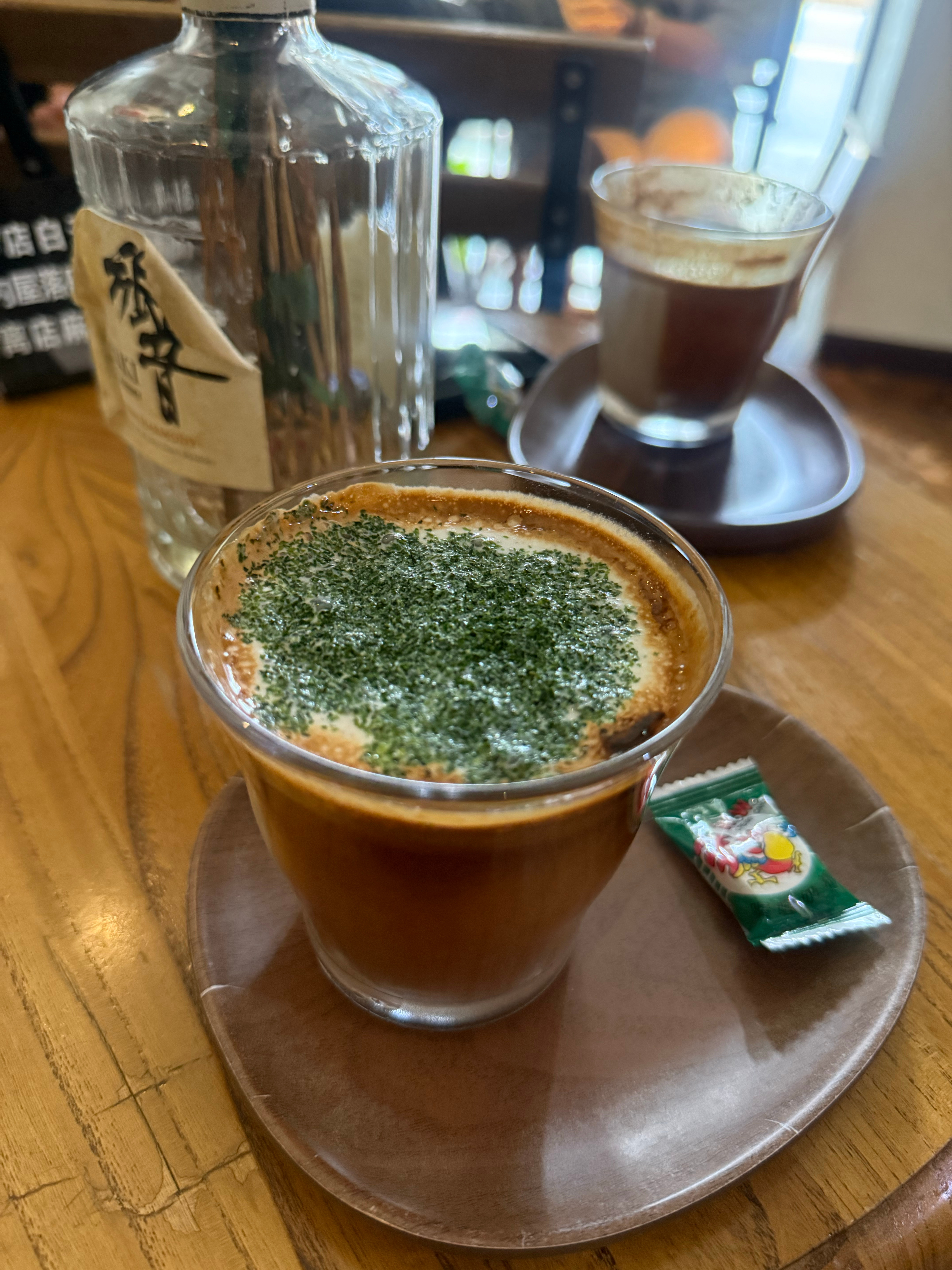 恢复喝咖啡了，先喝的dirty！这周已经喝三杯，暂时没有心悸主要约人聊事情，除了