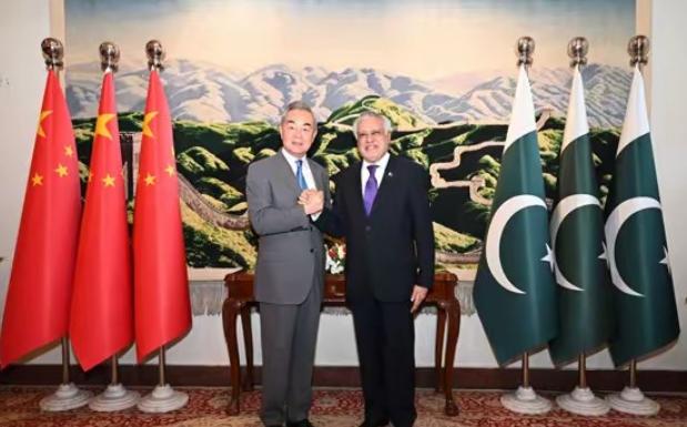 还是被抢了先手！本来说好的韩国总统李在明访华是新年后第一位到访客人，却没想到新年