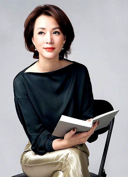 男人要是没收入，哪怕人再老实、家里活儿全包了，很多人也还是会觉得他“没啥分量”。