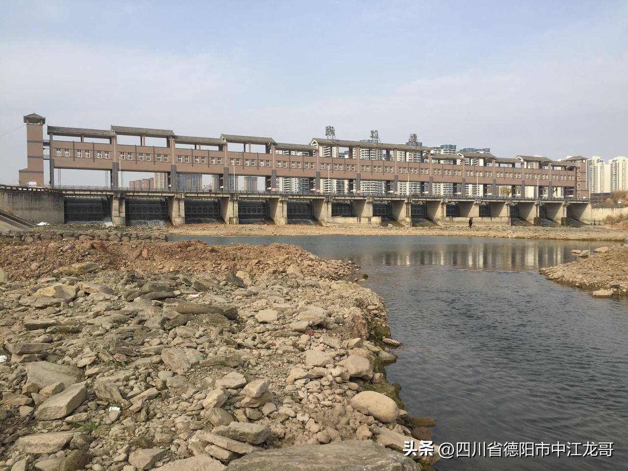 四川省德阳市中江县县城城南片区凯江十桥凯江湖闸桥至回龙段打造网红沙滩合理吗？凯江