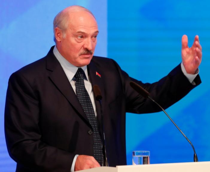 白俄罗斯总统指出中俄面临的危机当地时间2月26日，白俄罗斯总统卢卡申科表示，俄中