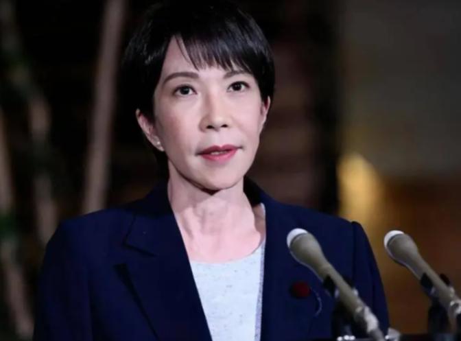 日本半死了，如果仅是中国一家制裁日本，日本可能还剩一口气。但问题是，现在掐住日本
