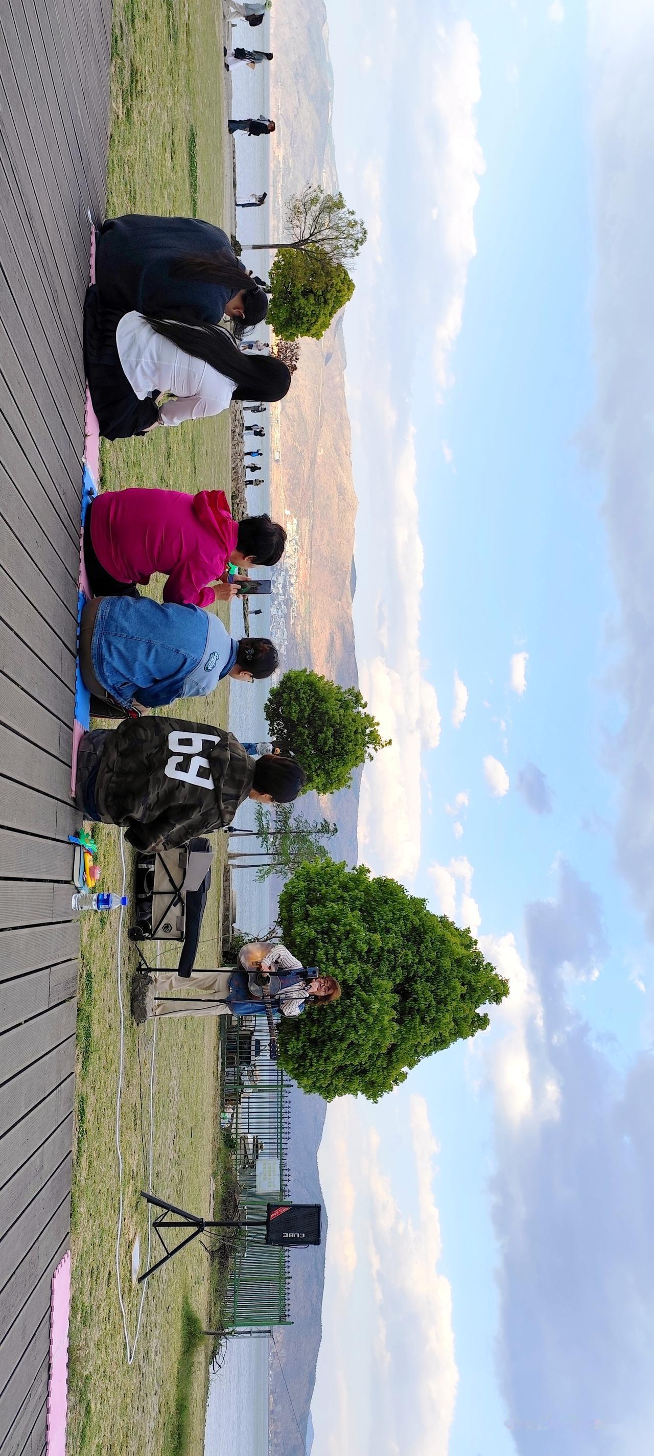 【❤️飞虎行旅照片】
洱海边的听歌时光
时间：2026年4月12日18:26
地