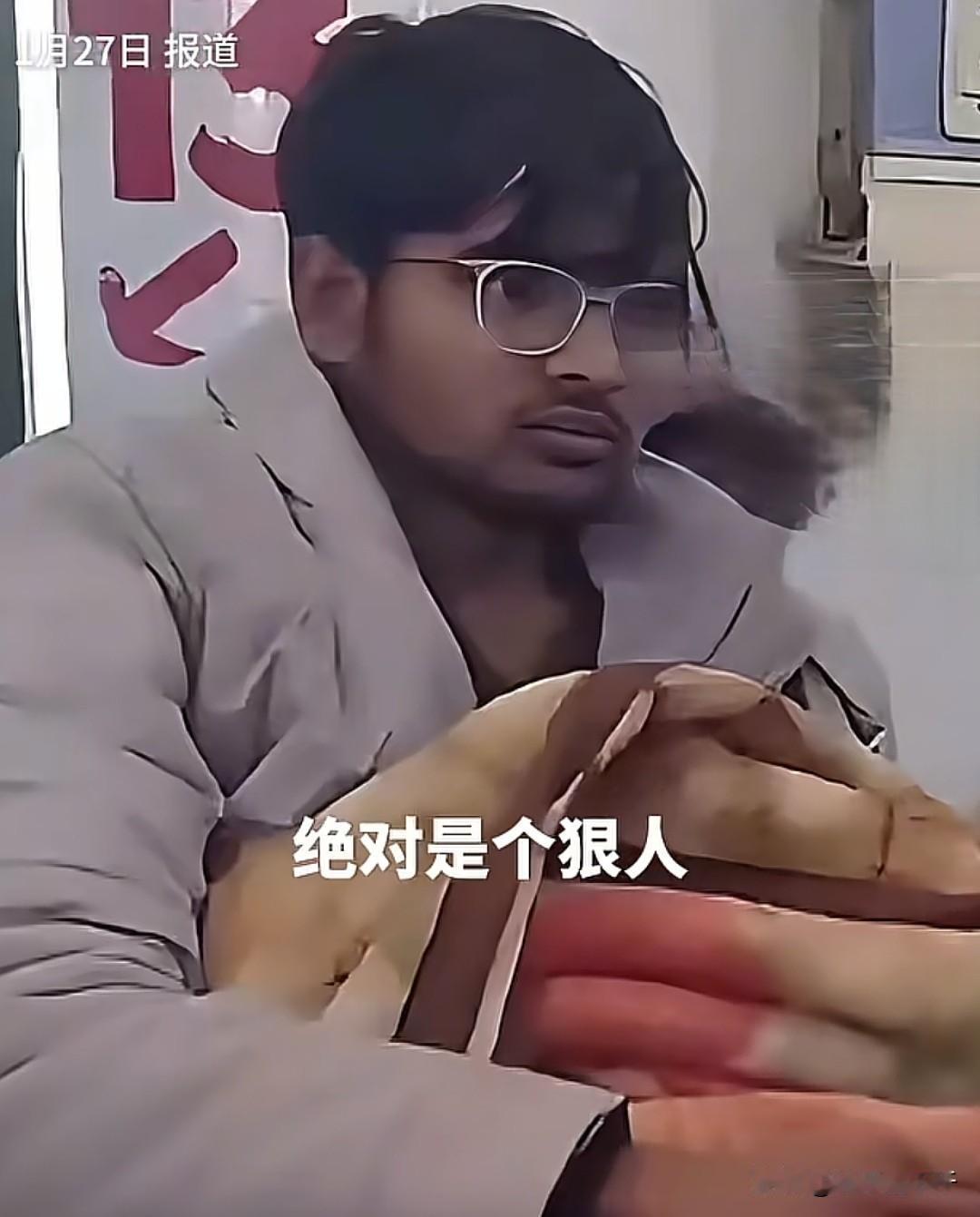 “这绝对是个狠人啊。”
只听说过断臂求生，居然还有断脚求学。印度一男子为了上医学