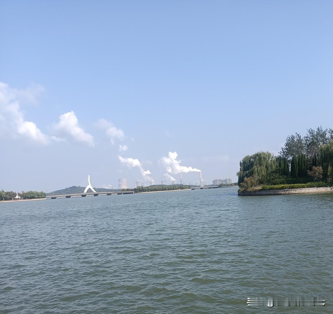 从严治党，永远在路上。不是空话！实践证明，这句话是决心，也是行动！从严治党，打造