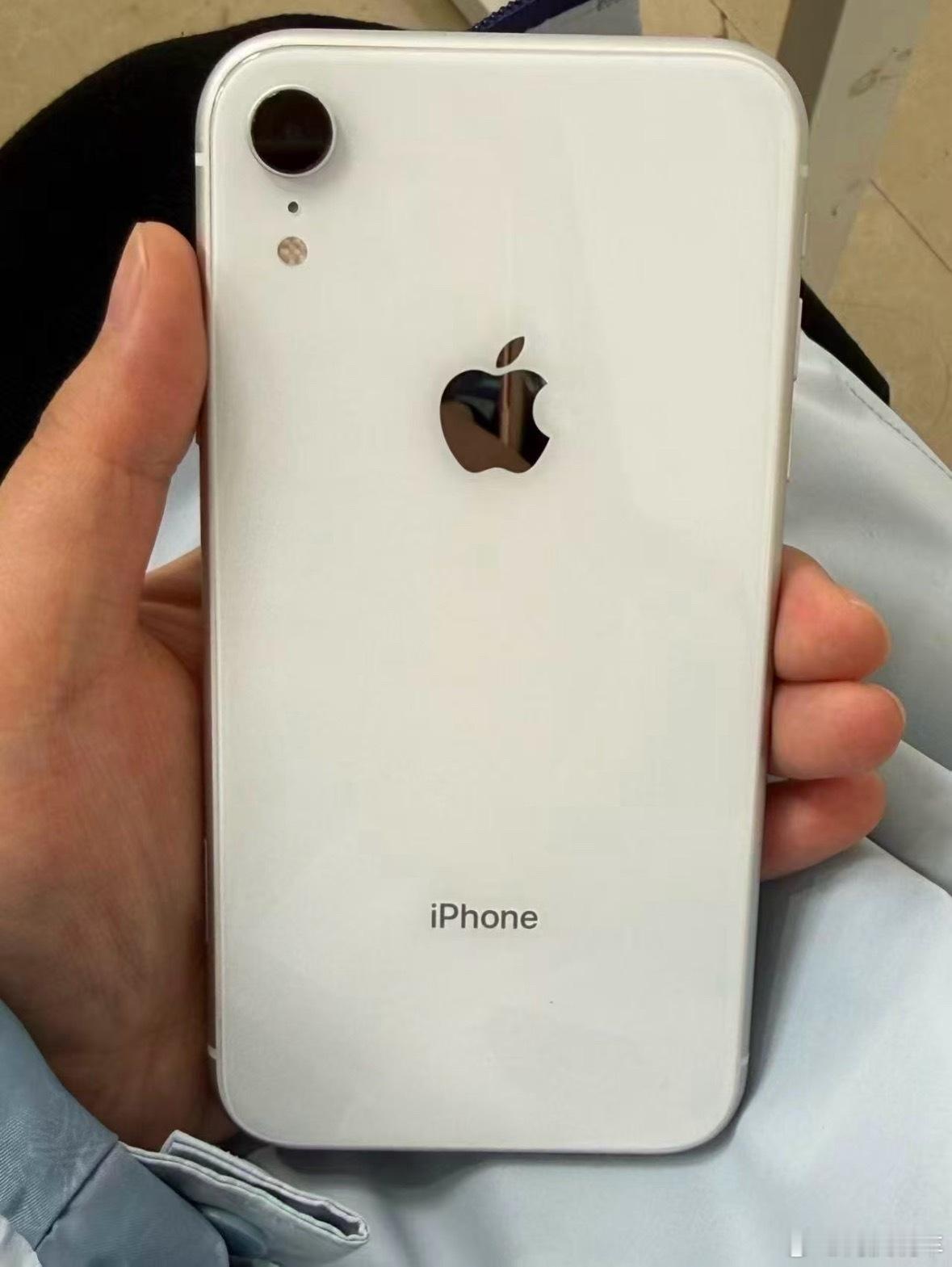 TOP xr手机，iPhone XR是老钉子户手机了，LCD屏，A12芯片，现在