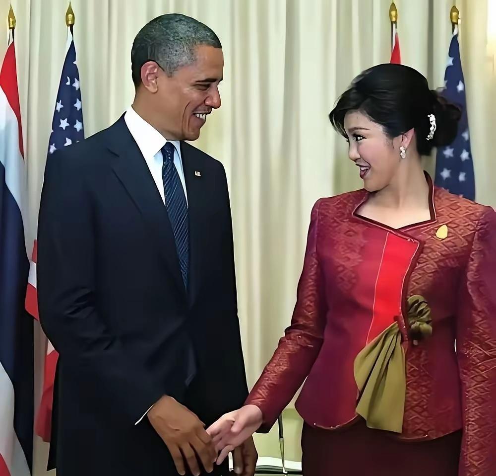 英拉让人看了睡不着觉。
早苗让人看了睡不着觉！

看似一样的表达，实则不同的语境