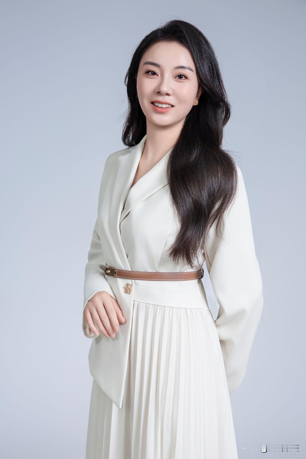 五年破格晋升正教授！这位“教坛女神”凭实力刷新学术高度，40篇C刊
 
从西南大