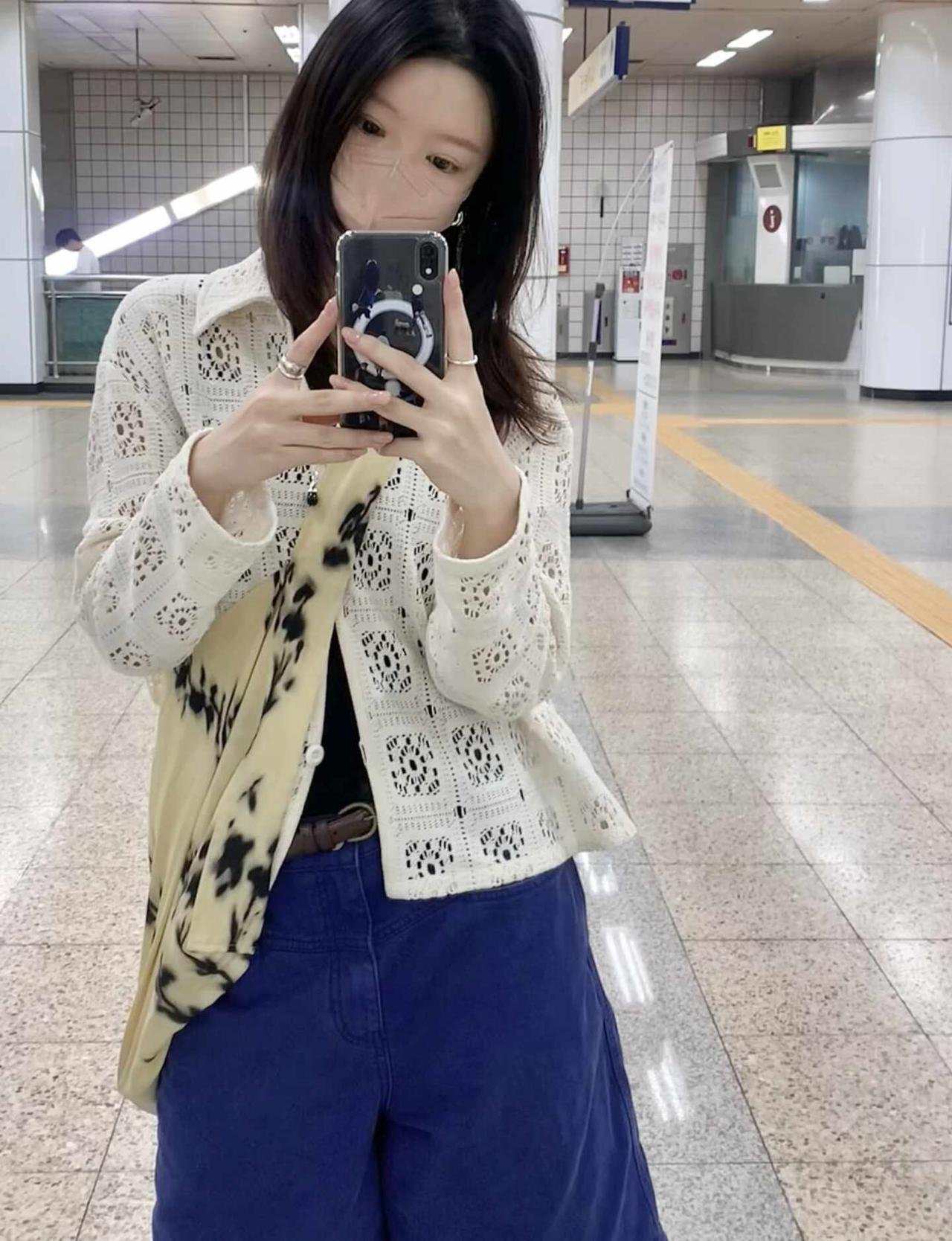 地铁站outfit check
韩国生活 韩系穿搭 Ootd outfit
日常