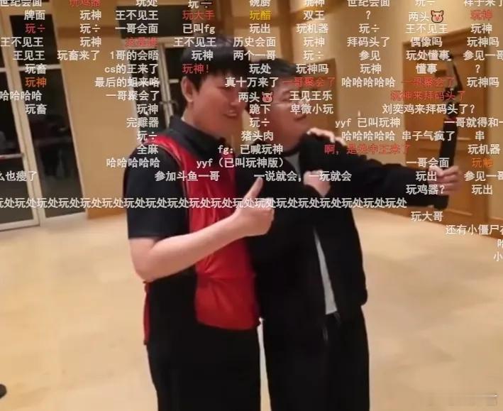 YYF也聊这次刀圈团播的收益，虽然400多万流水，但是去掉分成，然后还有1万件半