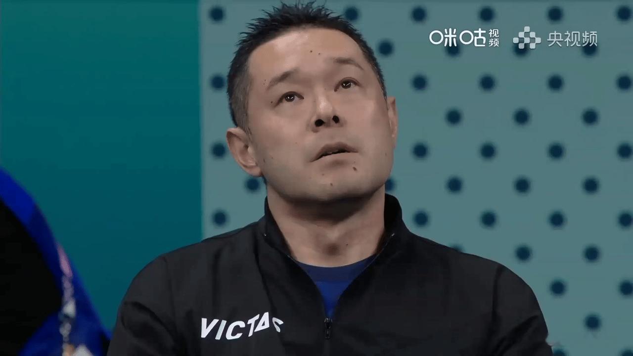#日乒教练要碎了##日乒教练表情要碎了# ​泛泪光了 ​​​