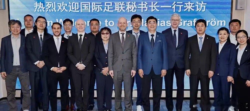 国际足联正式确认，央视将继续转播未来两届世界杯。根据国际足联官方公告，中国中央广
