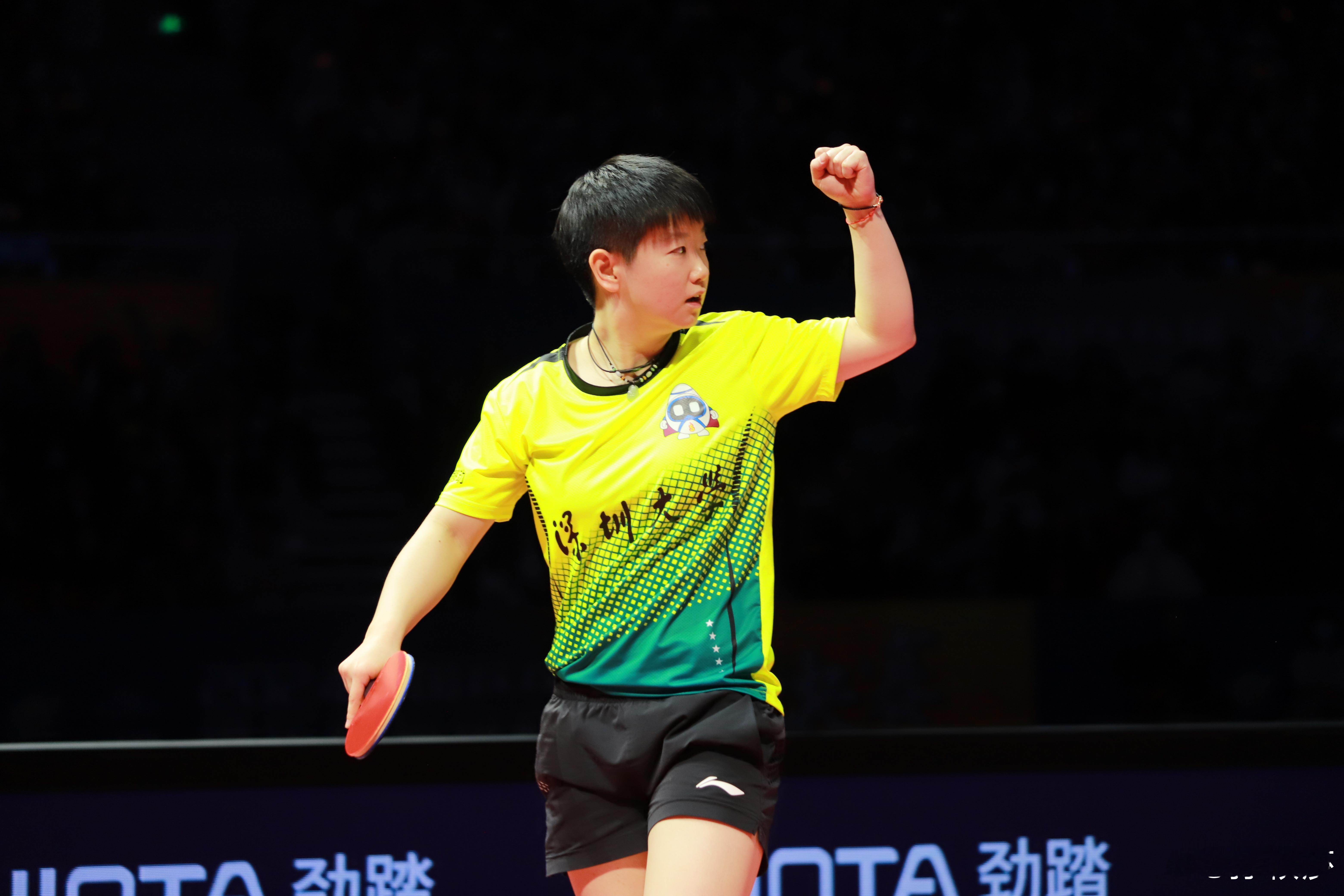 孙颖莎说“谢谢陪我们一起跨年的大家🏓2024很好，2025一定也会会更好！祝大