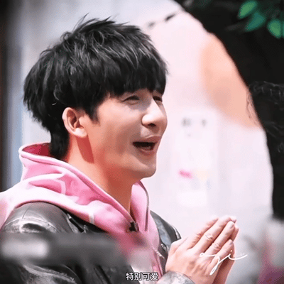 王鸥有一群很宠自己的朋友就这样谁还没被大侦探里的团宠鸥妈咪甜到！脑洞再清奇也会被