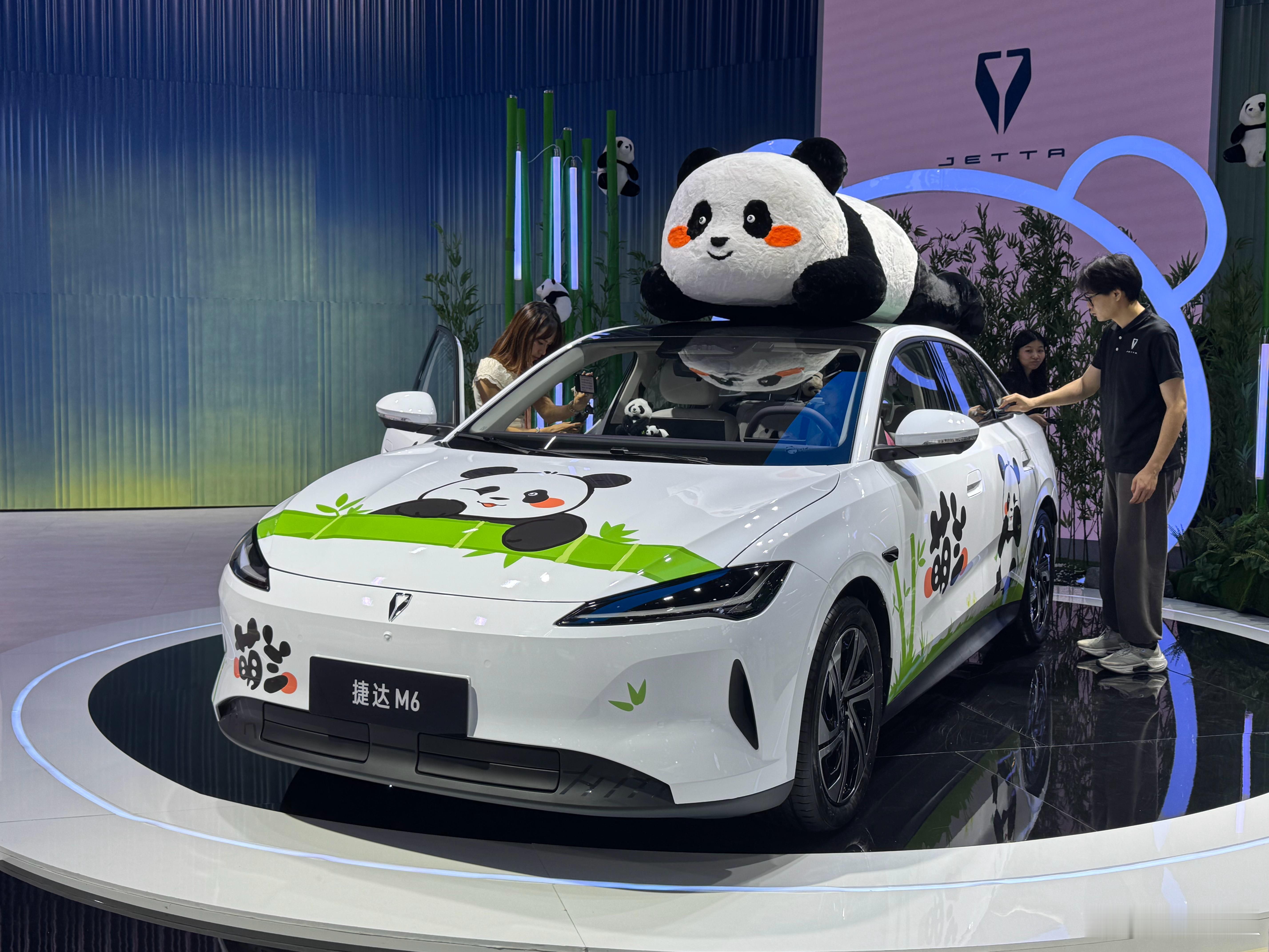 2026成都车展央企品质+高铁血统！捷达M6把家用纯电的安全与耐用性做到极致。新