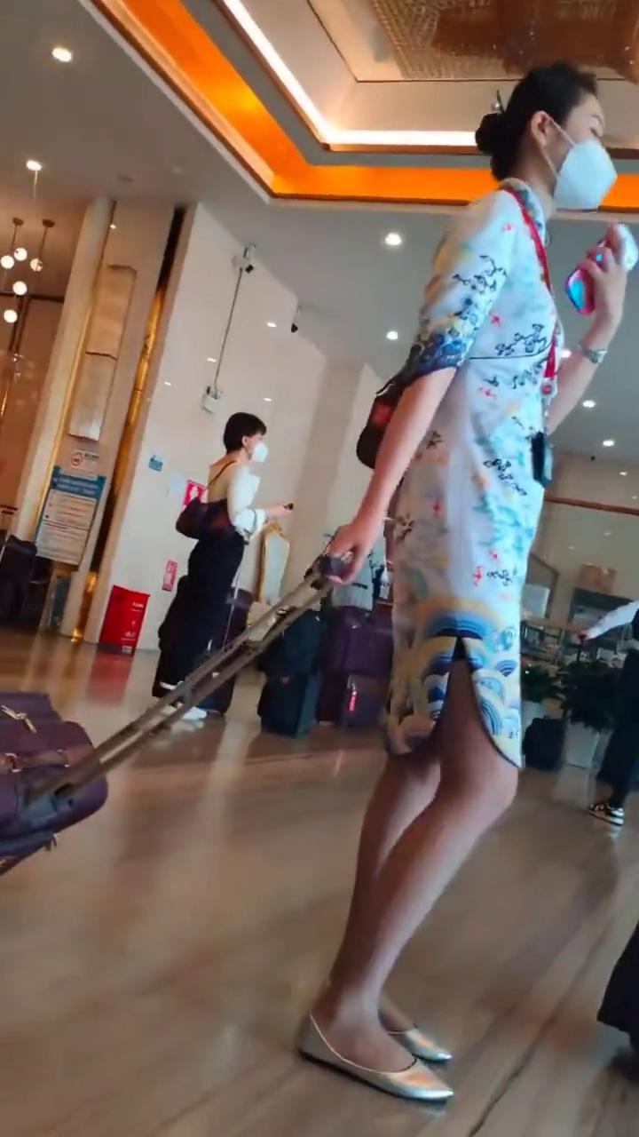 我飞不下去，你看看我的灾好不好，谁飞的下去。我昨天一号，因为今天还接四个。
