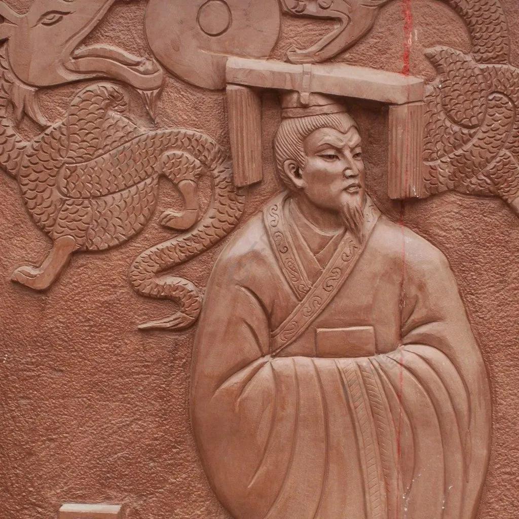 西汉王莽建立新朝后，干了一件特别无聊又超级荒唐的事情！他竟然把全国一大半的地名都