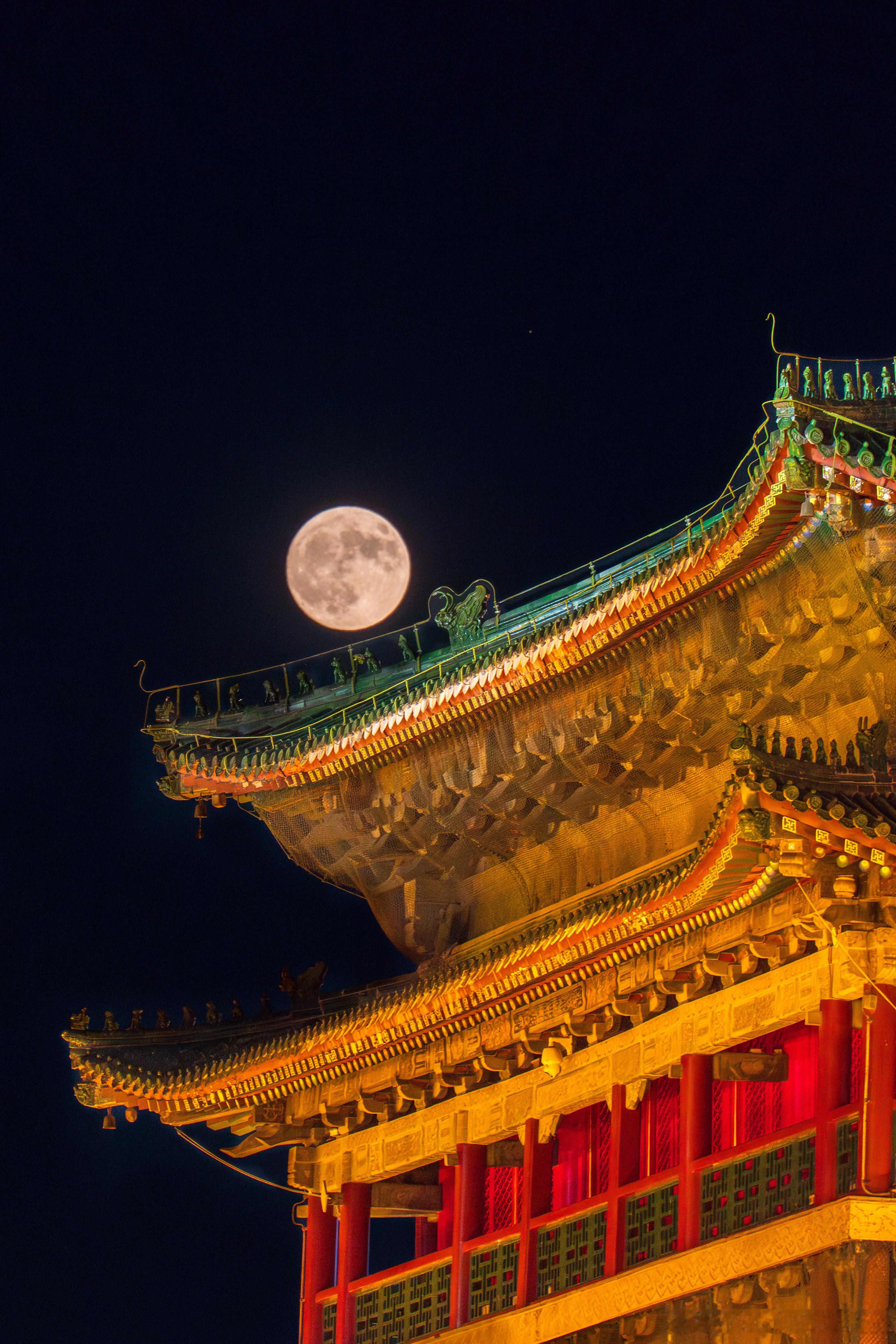 太空机器人如何协同进化？创服智达杨军带你开眼！1. 全方位感知打造“电磁-物质-