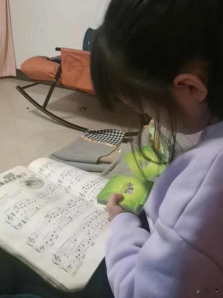 自闭症孩子的家长还能享受生活吗？
有一句话说的好，心情愉悦是大补
自闭症孩子的家