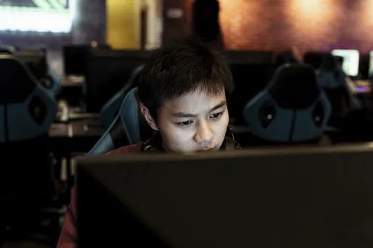 憋尿6小时铸成大错，17岁少年险些丢掉性命
 同样有憋尿习惯，为何偏偏他差点危及