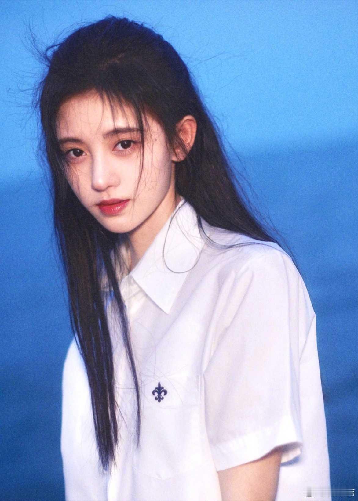 鞠婧祎来战jjy鞠婧祎阿黛长话短说 有你 我很幸福ε(๑> ₃ <) з