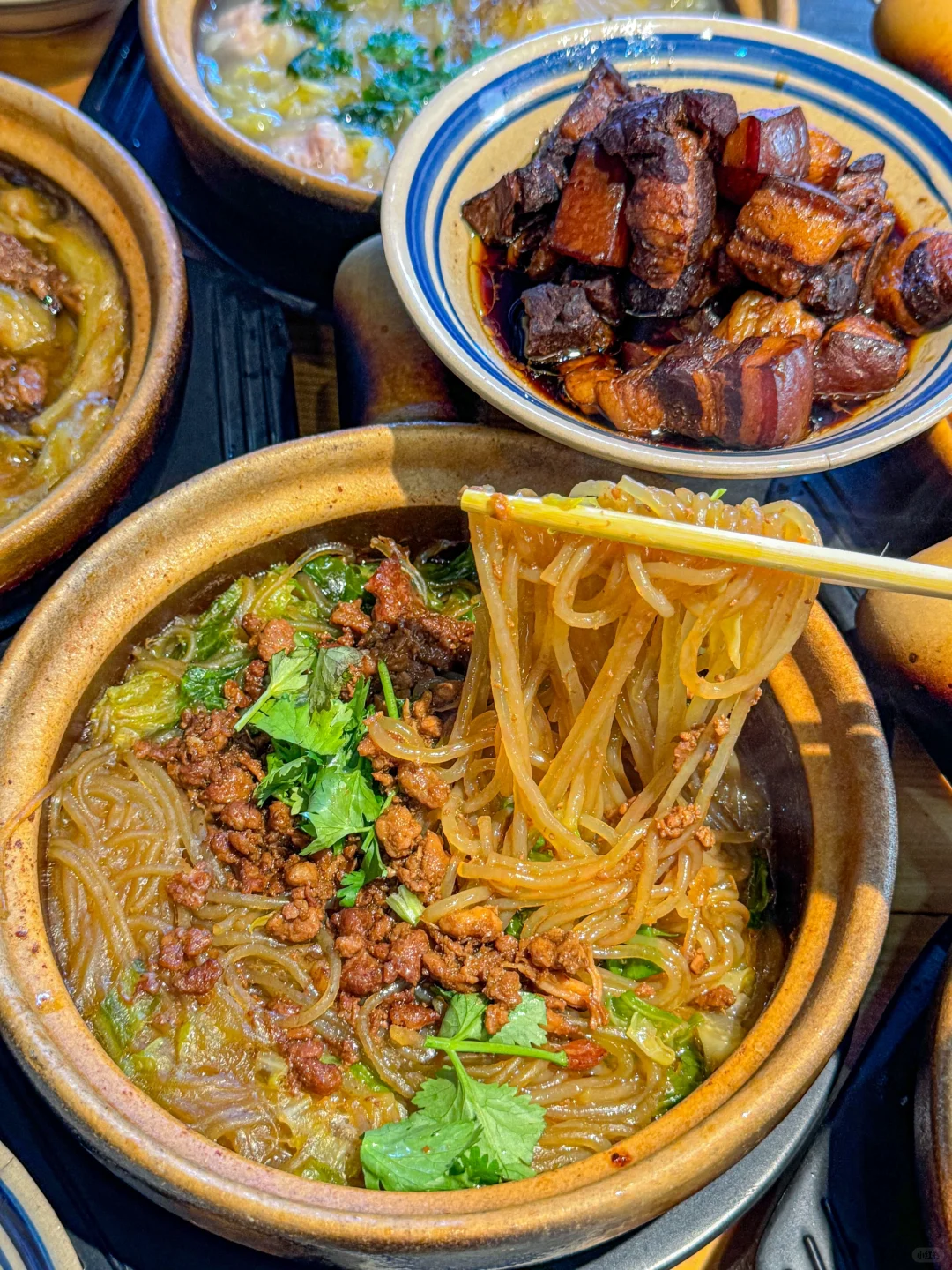 包头…巨巨巨好吃的坛子肉汁泡饭！！