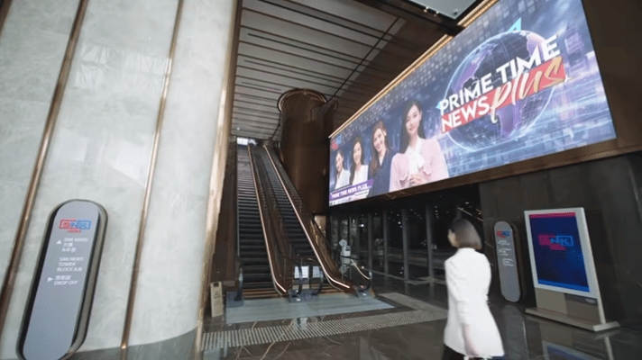 女人搞事业就得新闻女王这样全女阵容完全不搞狗血爱情，佘诗曼、李施嬅她们各自在新闻