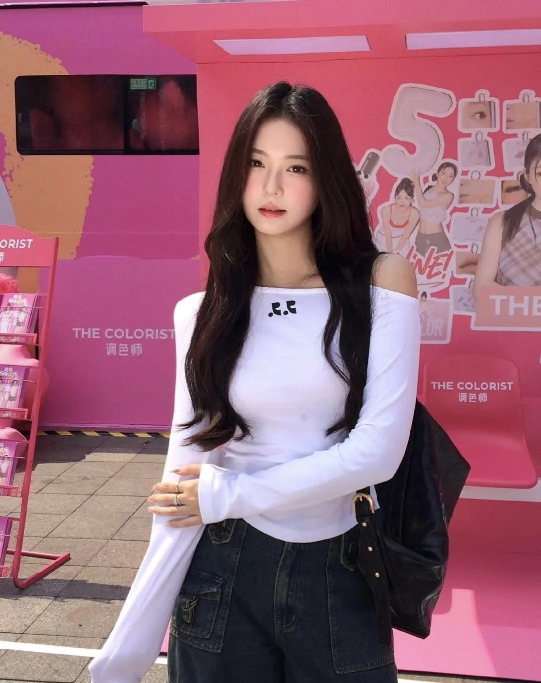 粉色布景下的日常碎片，把甜妹氛围拉满💖