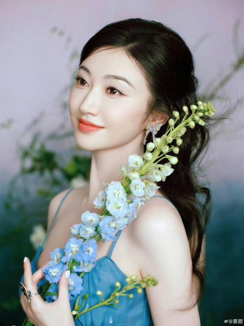 景甜张新成牵手回眸秒了 张新成一把霸气拉走景甜你好星期六护花行为满分！张新成也太