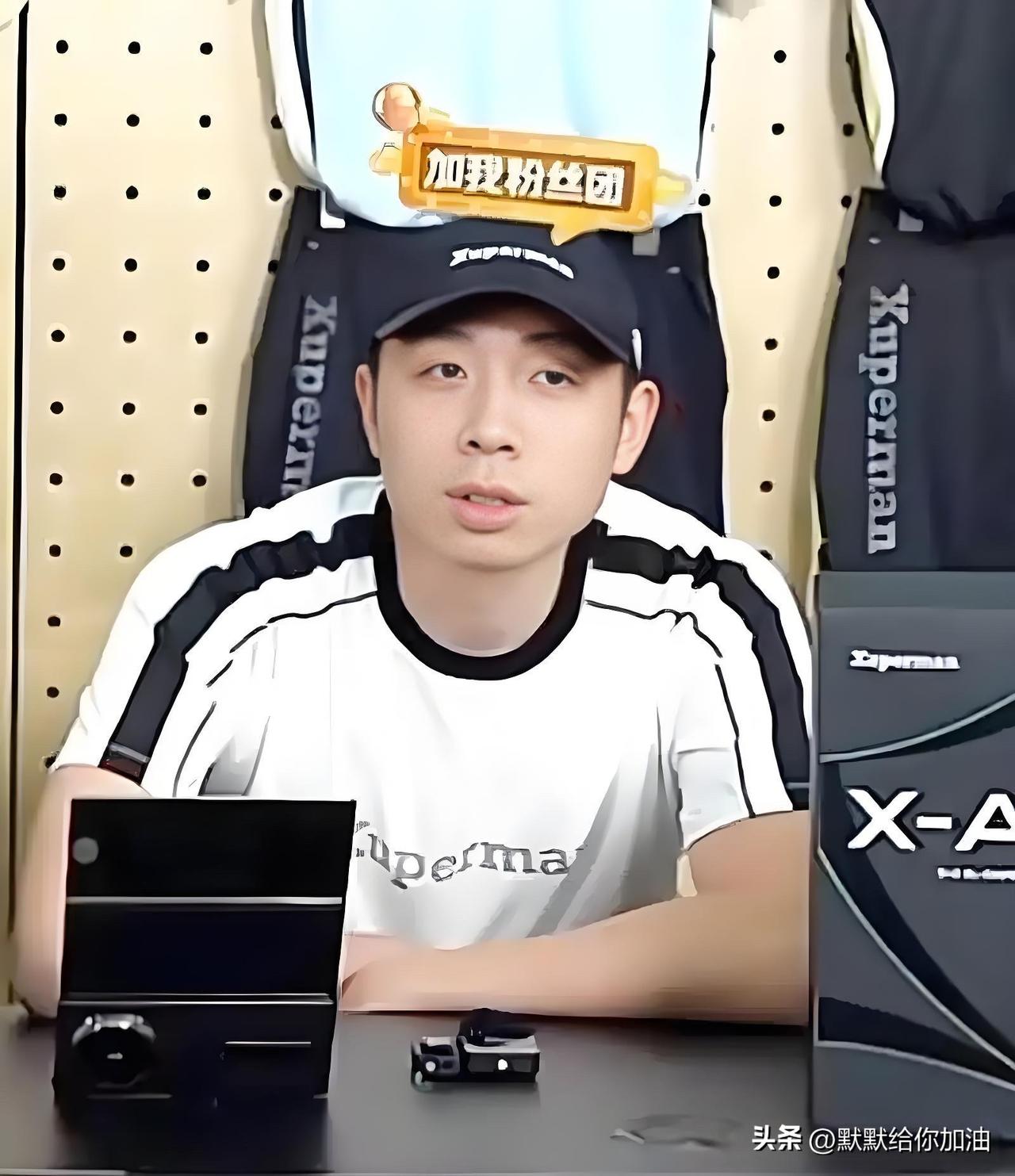 林诗栋输林德：许昕观点完全不一样！

许昕认为：不是林诗栋技术差，也不是林诗栋心