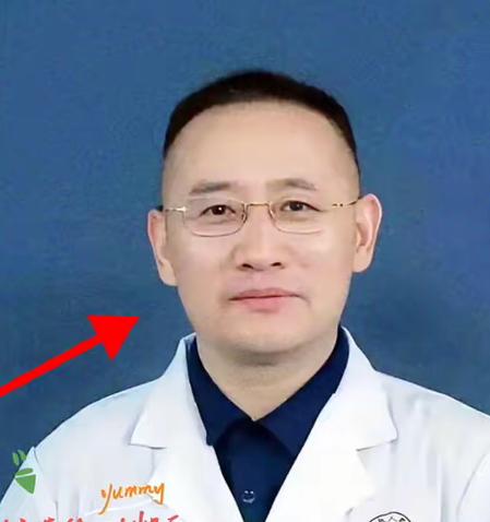 近日，湖南省某医院祖副院长赴贵州铜仁中医医院坐诊的安排被紧急取消，这则消息引发广