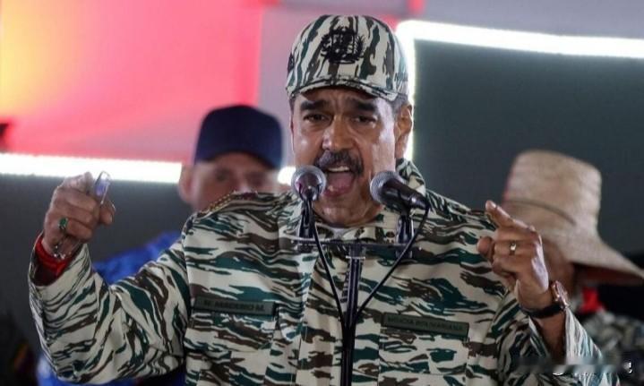 突发简讯：美军对委内瑞拉采取军事行动 马杜罗夫妇被捕并送离委内瑞拉
 
美军对委