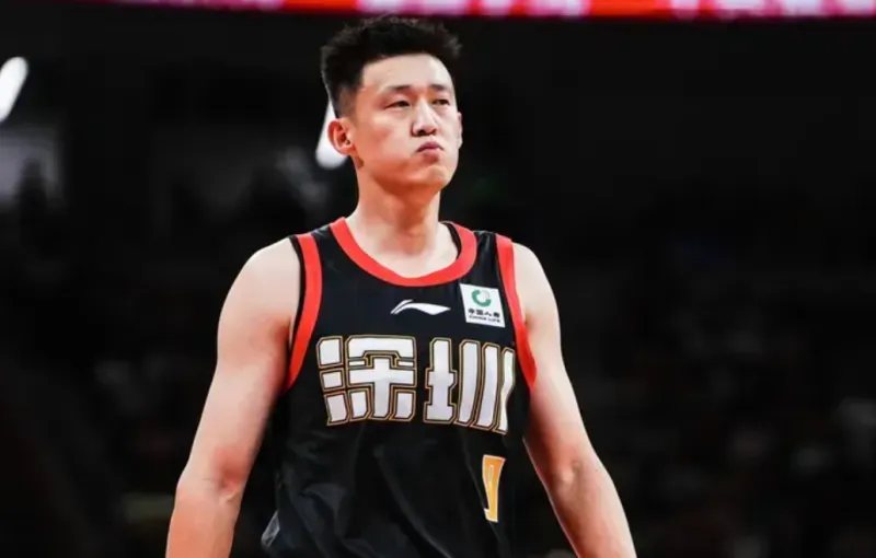 博主：无论是执教还是球员，周鹏都没有很好融入深圳男篮