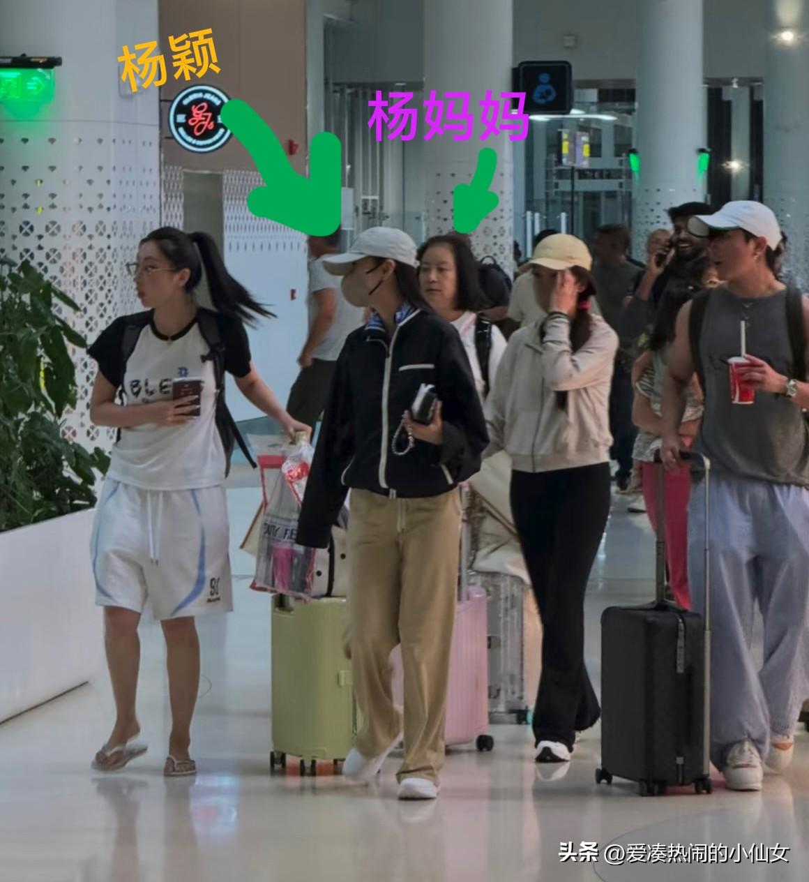 angelababy全家马代归来，妈妈一身名牌、拖鞋吸睛，同行网红成群结队很热闹