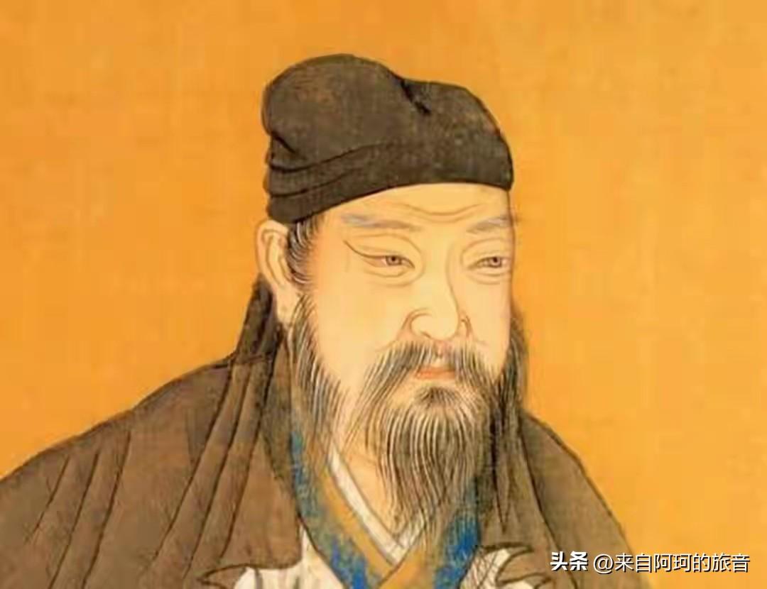 说赣州是座“小城”，那是你没去过龙南。

三百多座客家围屋挤在那个县里头，光一个