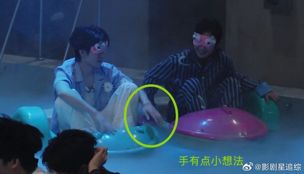 真源：我有点害怕但是我不能说不依赖笔笔姐算长大吗？密室大逃脱