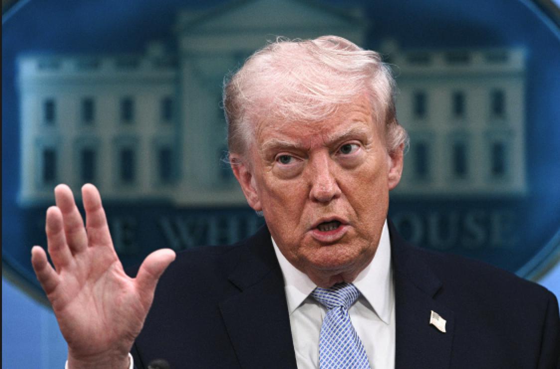 特朗普因就伊朗问题发出极端威胁言论，遭国会民主党人猛烈抨击，数十名议员公开要求将