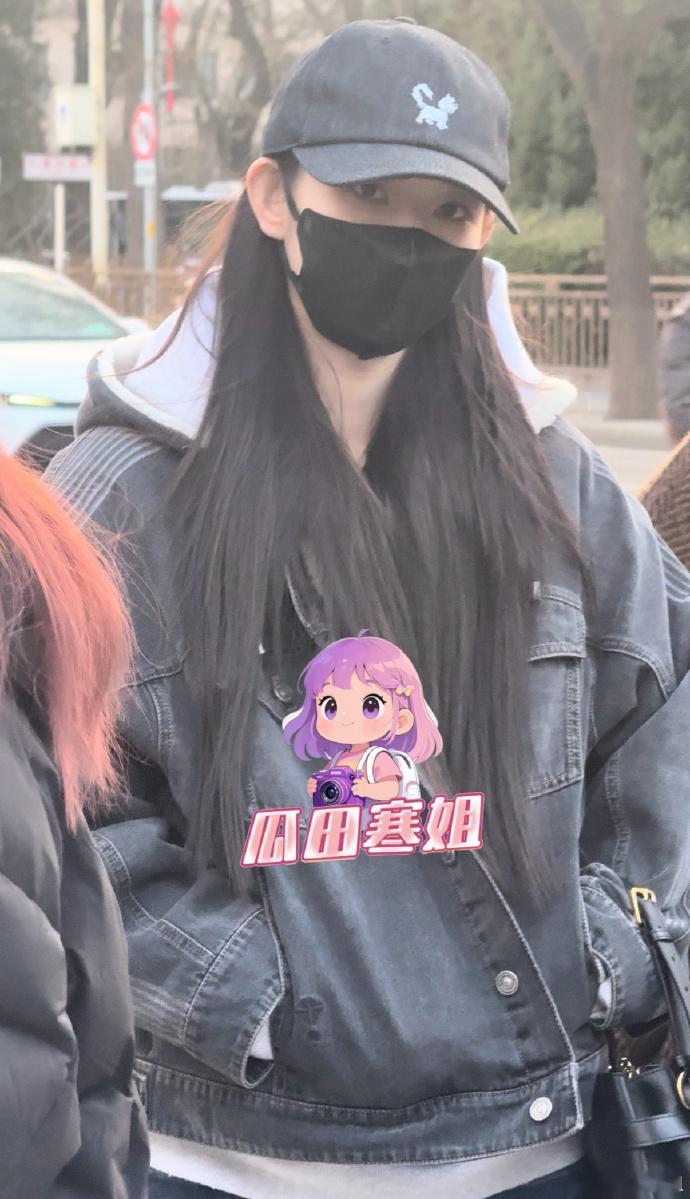 王玉雯现身春晚彩排 有八卦媒体拍到王玉雯现身春晚彩排。 