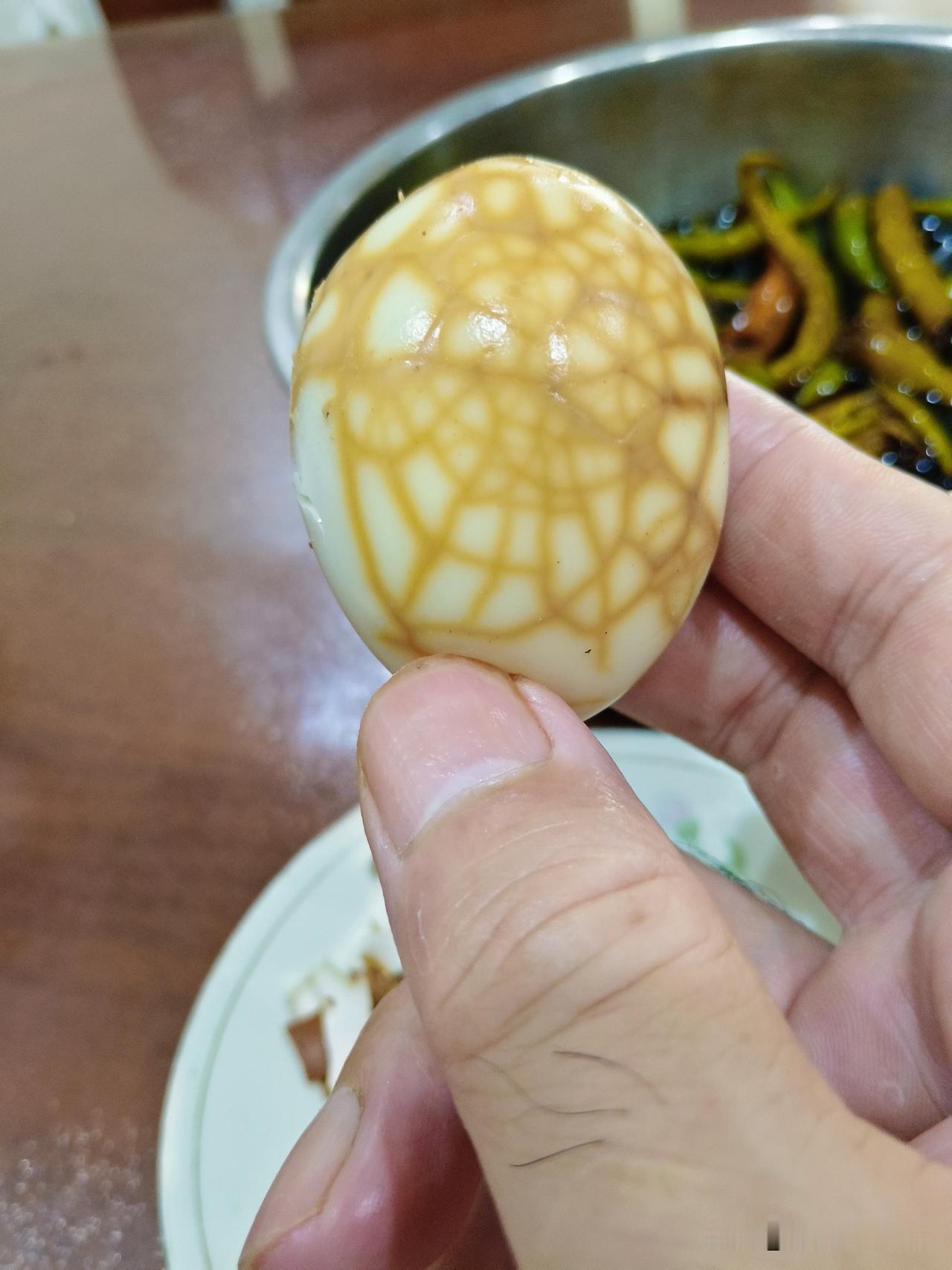 早晨三点半醒了，没动地方，看书到五点半，才去排便，然后写了一个小日记，记录昨天吃