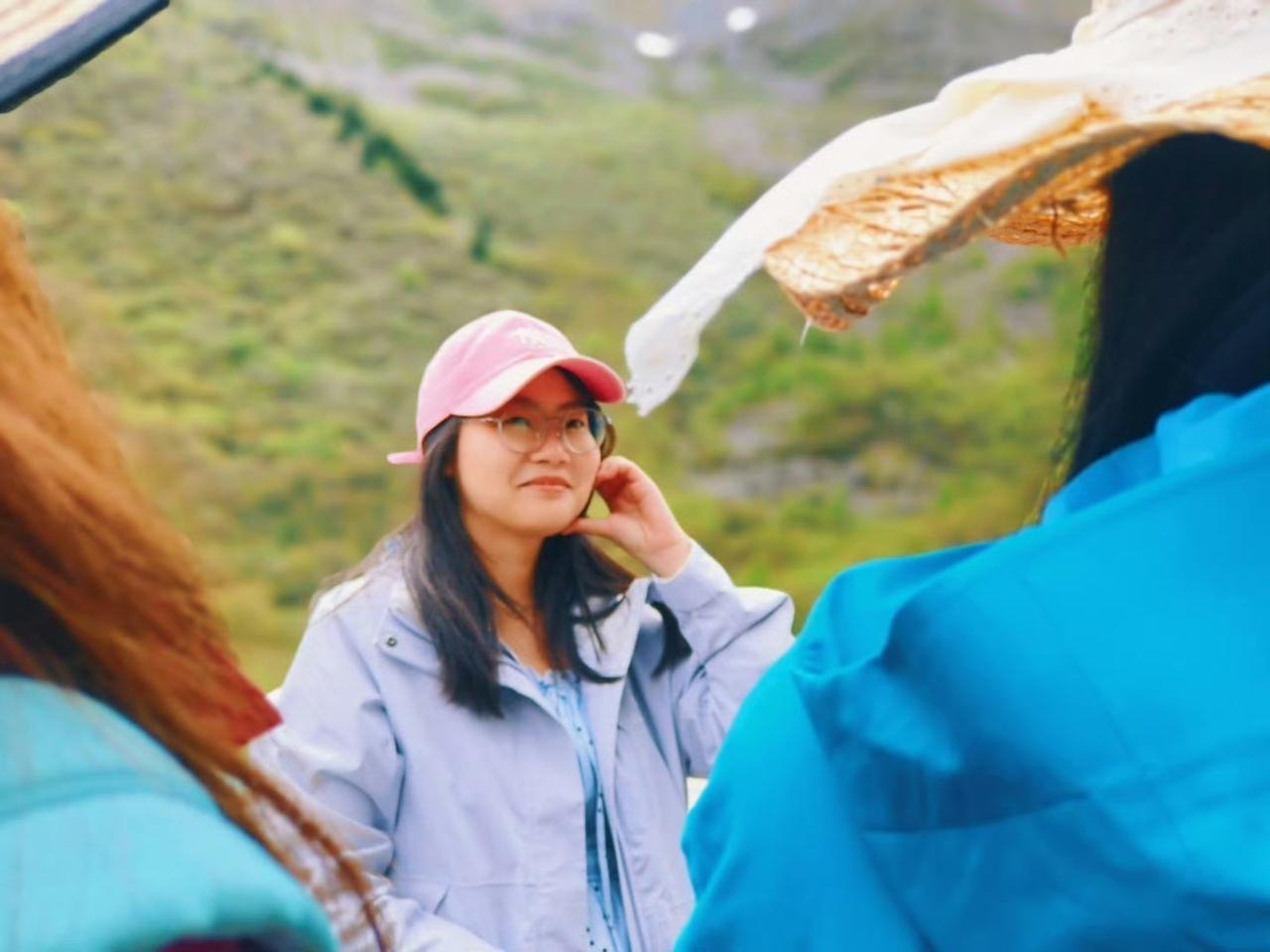错峰出行：初秋性价比与体验双优 

选择8月底至9月初出游黄龙，不仅能避开暑期人