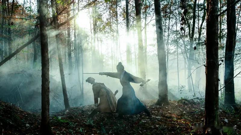 上联:雄心万丈一杯酒;
下联:铁骨浑身整段情。
友友请展示下联 友友请出下联 友