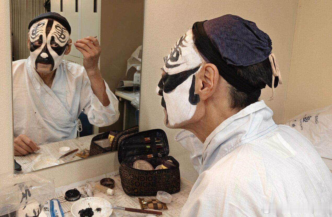 中日演员联袂献艺京剧盛宴：“新潮剧院”成立30周年东京公演座无虚席海外新鲜事 由
