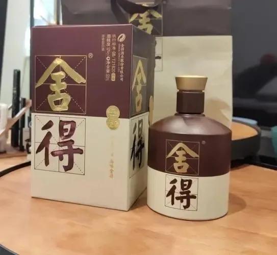 白酒经销商透露：每年“618”必卖断货的4款酒，价格非常公道，口感不输大牌

【