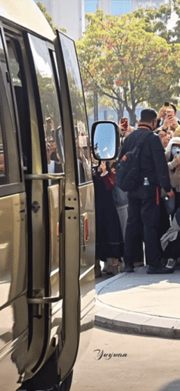 魏大勋男模爆改男大魏大勋爆改青春男大，颜值与少年感并存，坐等正片开播！ 