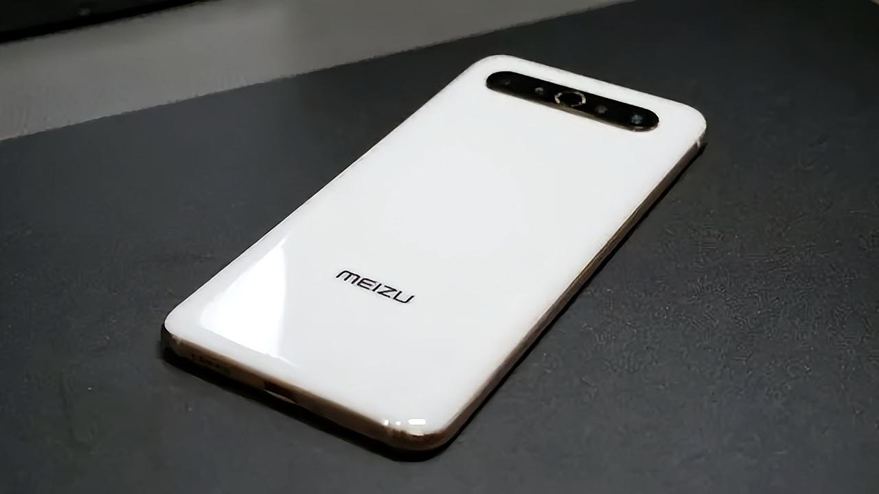 魅族就是偏执的愣头青！！！

现在手机市场那叫一个“卷生卷死”，各大品牌都在拼参