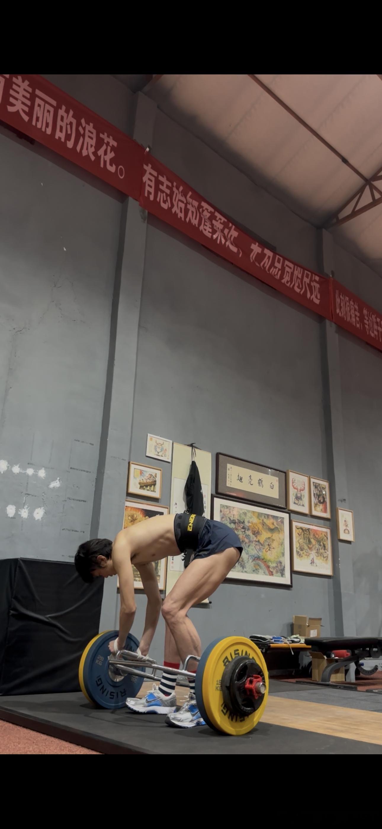 我的大腿，还可以。哈哈哈哈 ​​​